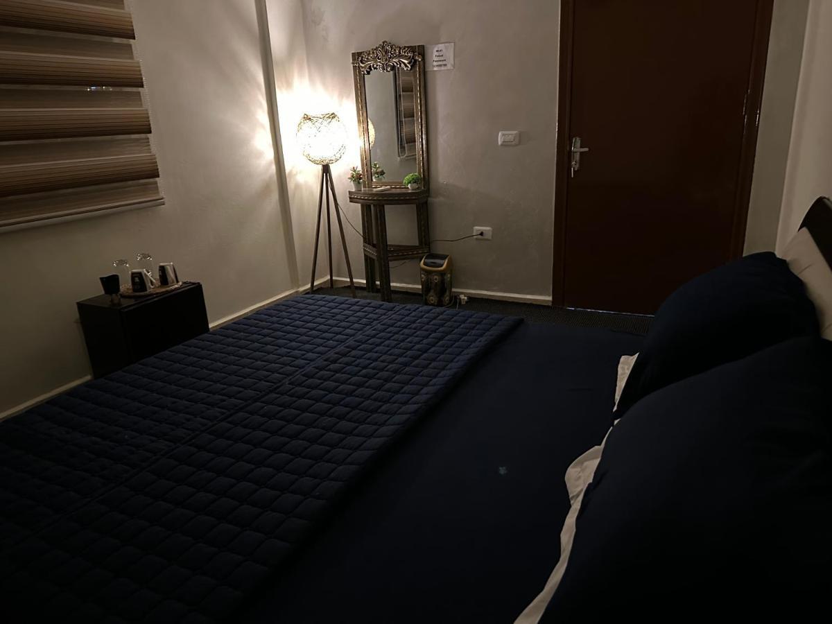 Bed and Breakfast Hustle'S Look à Wadi Musa Extérieur photo